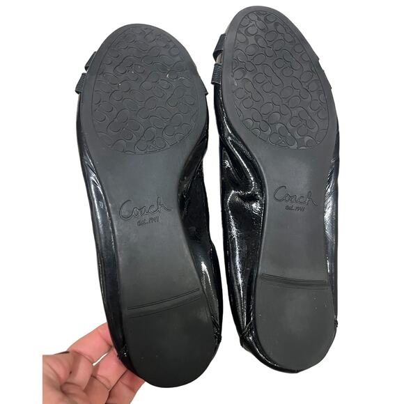 COACH Patent Leather Medallion Buckled Strapped Elastic Ballet Flats Size 9 GUC - Picture 6 of 8